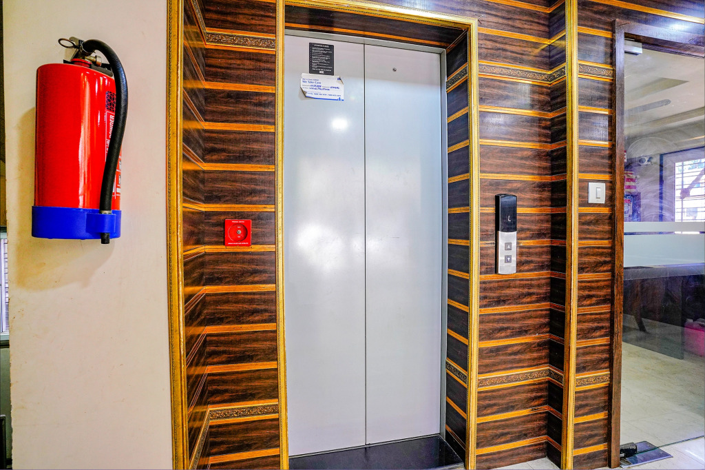 Fabhotel Ramjis Residency