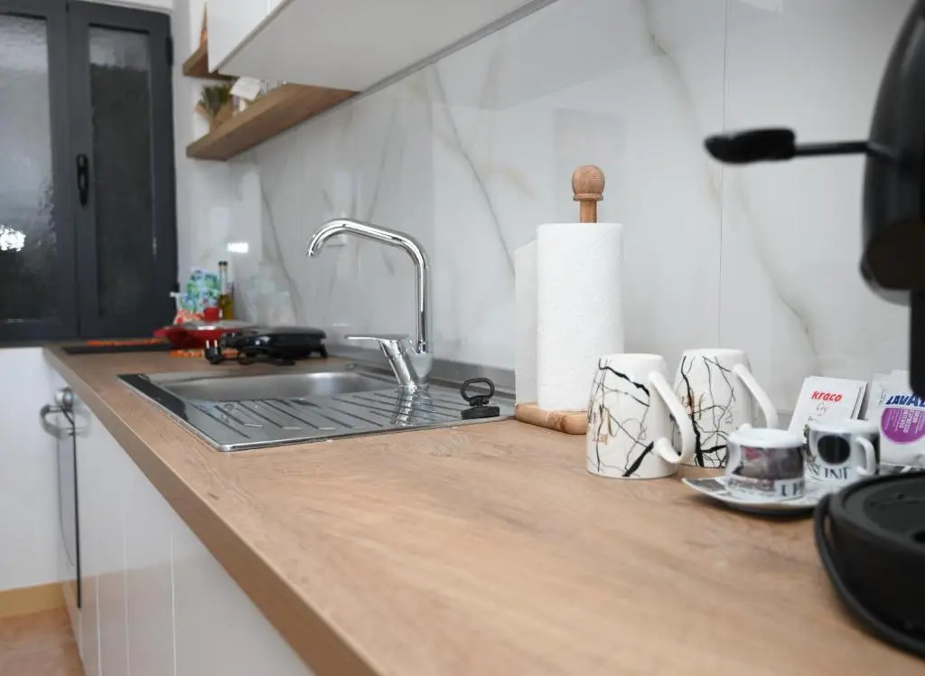 Rondine Studio Apartment