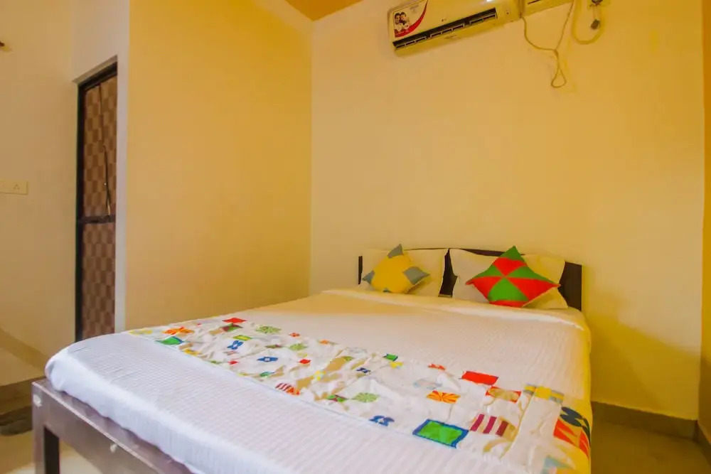 OYO 22472 Home Elegant Studio Tito's Lane