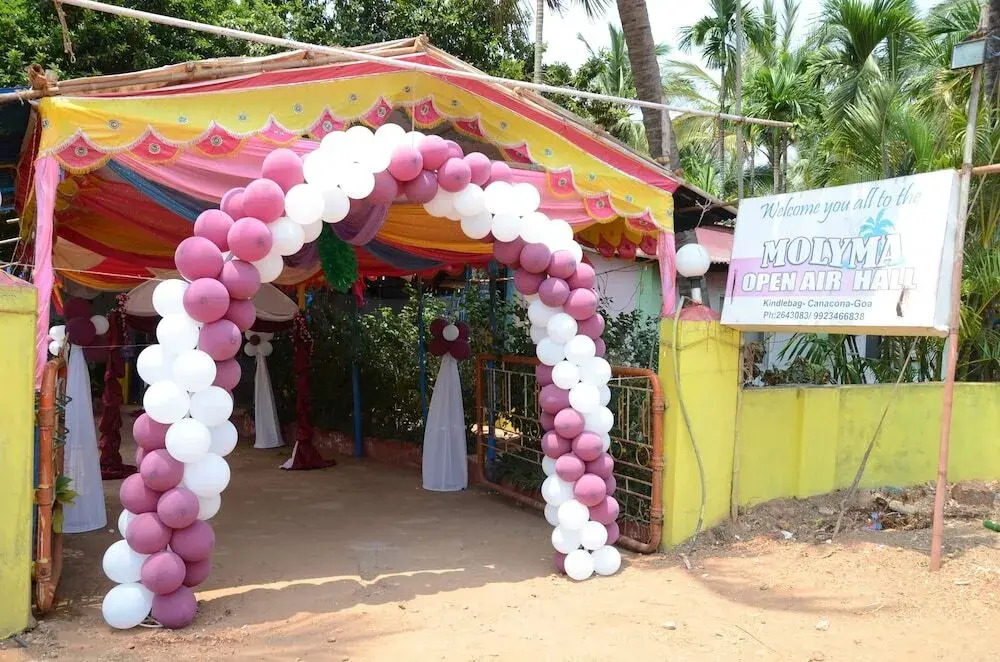 Molyma Resorts