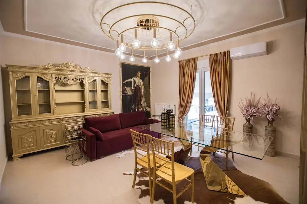 GOLD RESIDENCES - parking , central suites