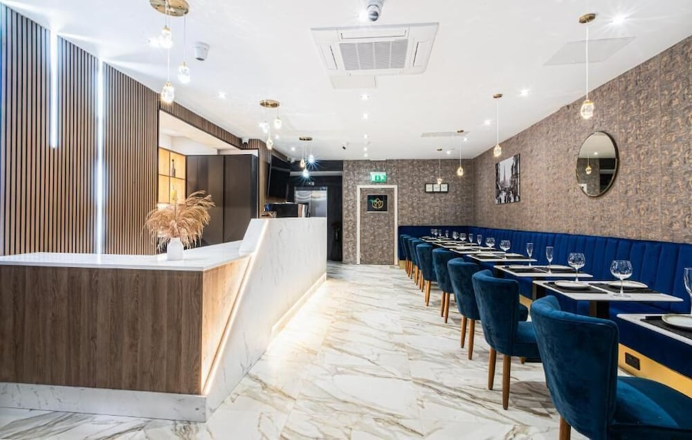 Hotel LIV
