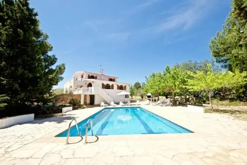 Los Olivos - Three Bedroom