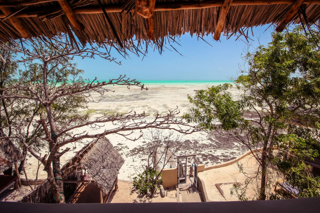 Coral Rocks Hotel & Restaurant