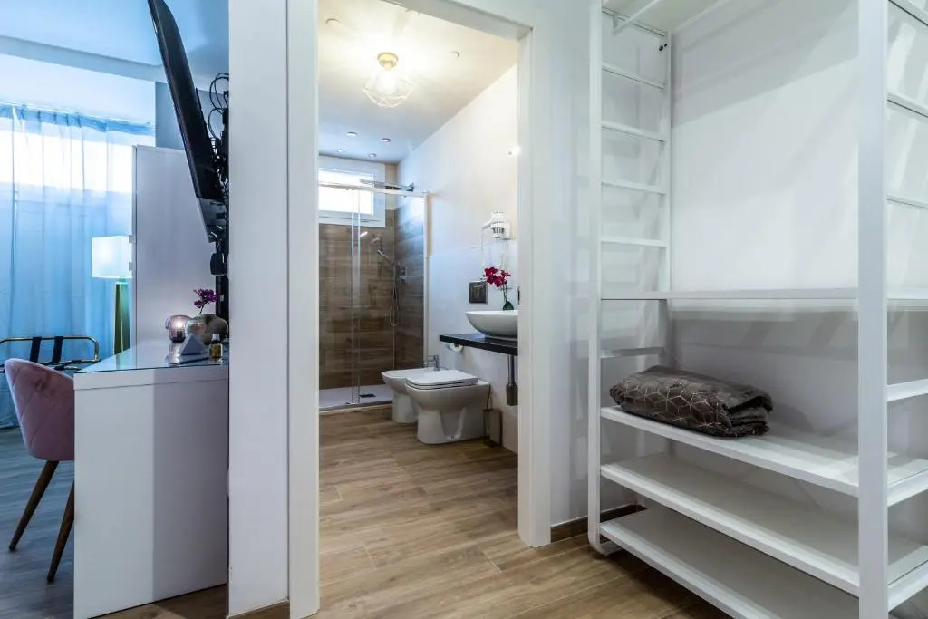 4 Star Suite SPA - Self Check-In