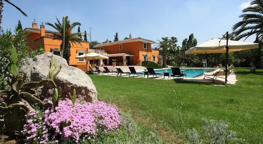 Villa Kaos