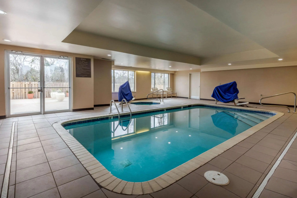 Comfort Inn & Suites Montgomery East Carmichael Rd