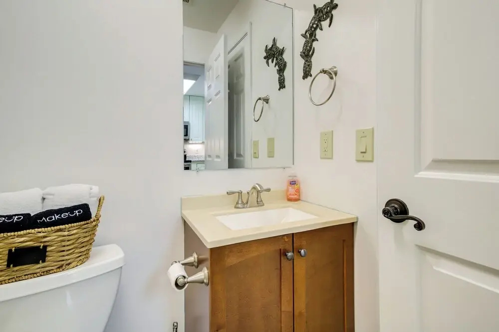 1/2 Mi to Ocean City Beach! Poolside Retreat
