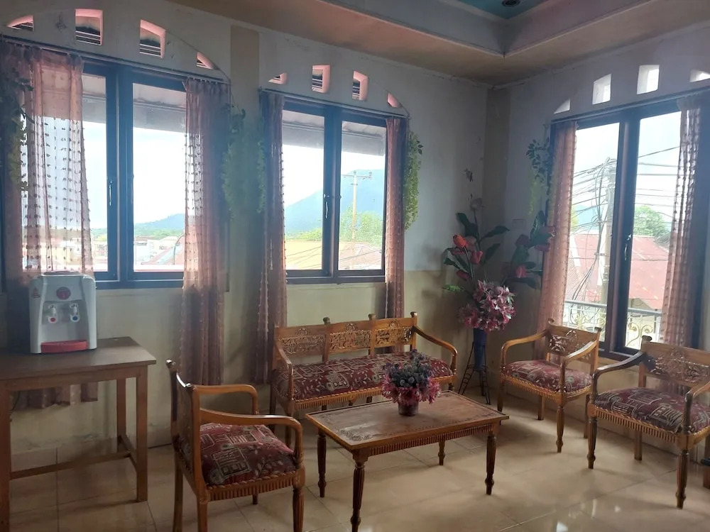 Hotel O Panorama House Near Lokon Camping Ground