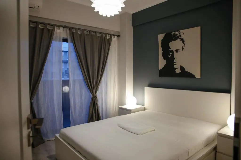 2 Steps Apartment
