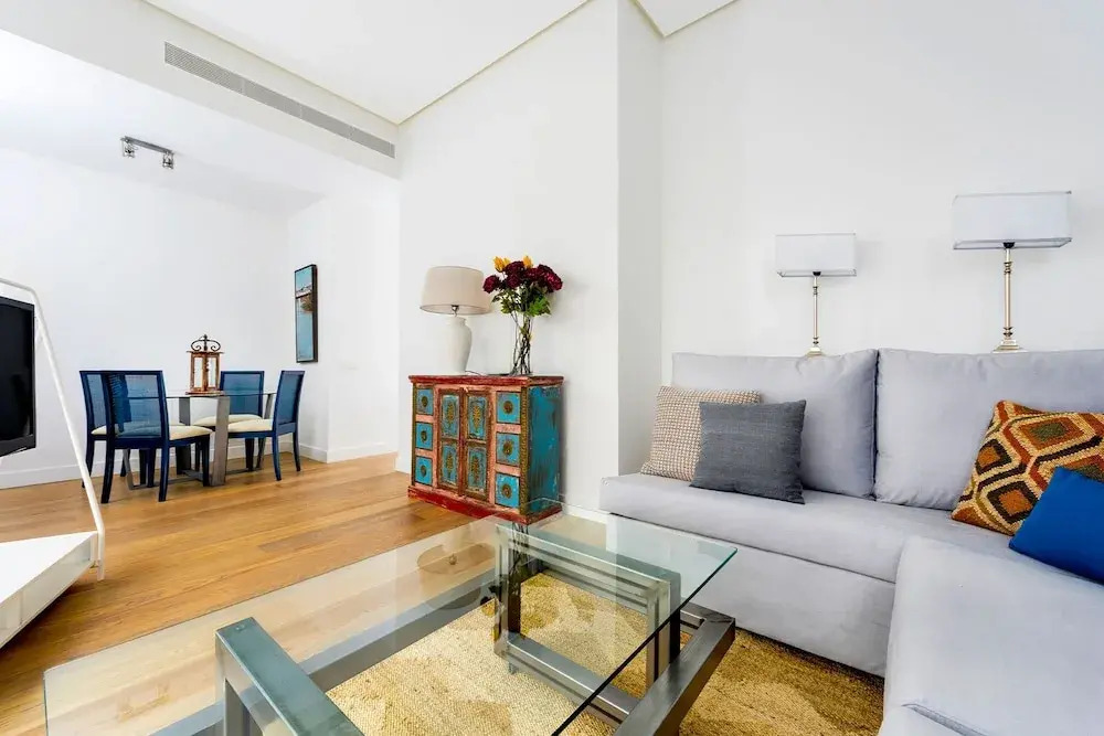 Brand New 2 Bd Apartment on Santa Cruz Quarter Mateos Gago II