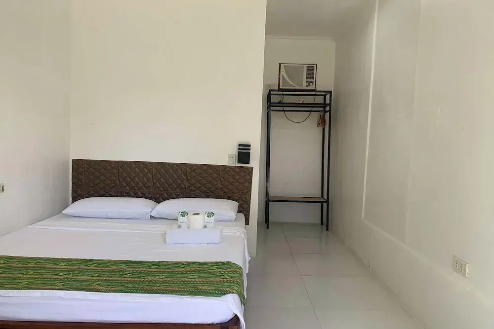 Green Dales Travellers Inn Puerto Princesa