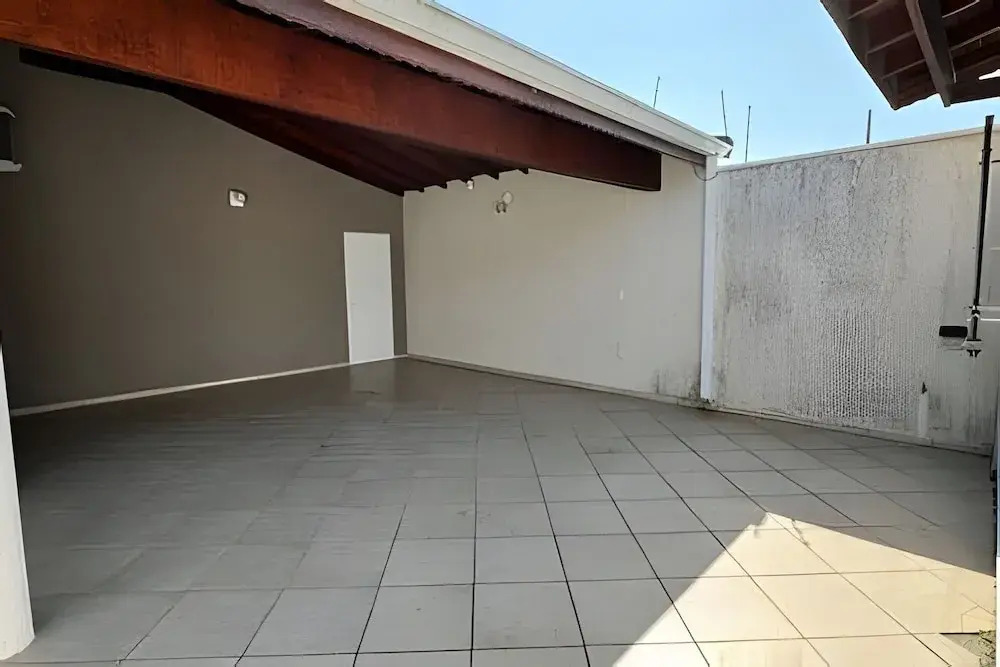 Casa com piscina em Bertioga 1