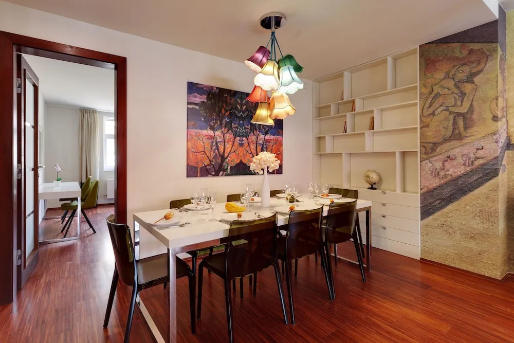 EMPIRENT River Apartments