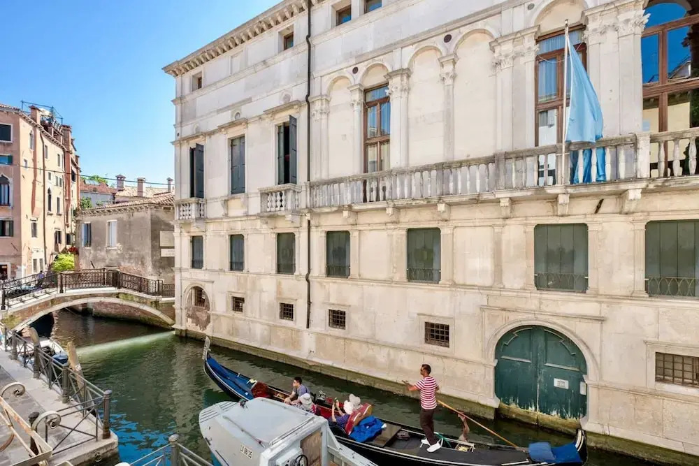 San Severo Bright Stylish Apartments Canal View