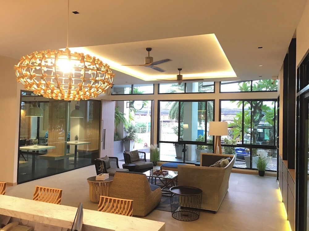 Aster Canopy Suites & Living