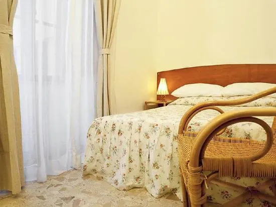 Le Sibille - Colosseum 10 min walk with courtyard