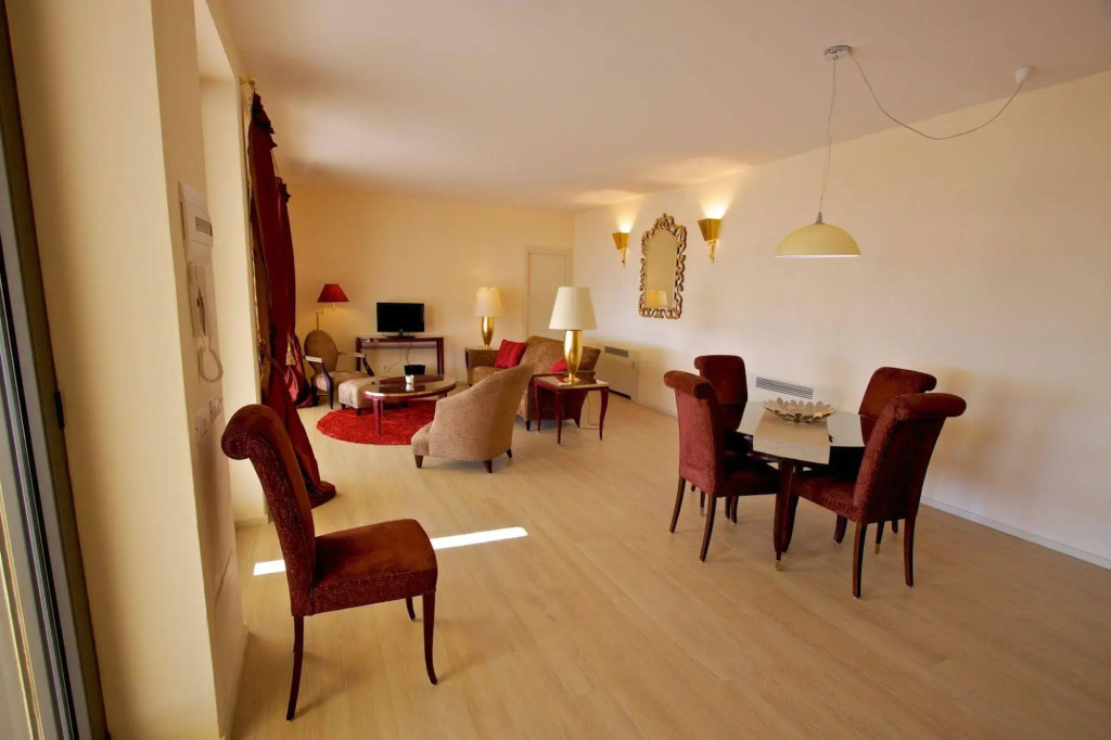 Miramare Apartments&Suites