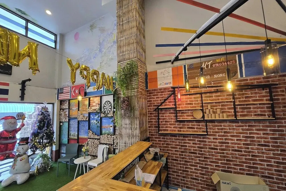 MT Friend Hostel Phuket Town