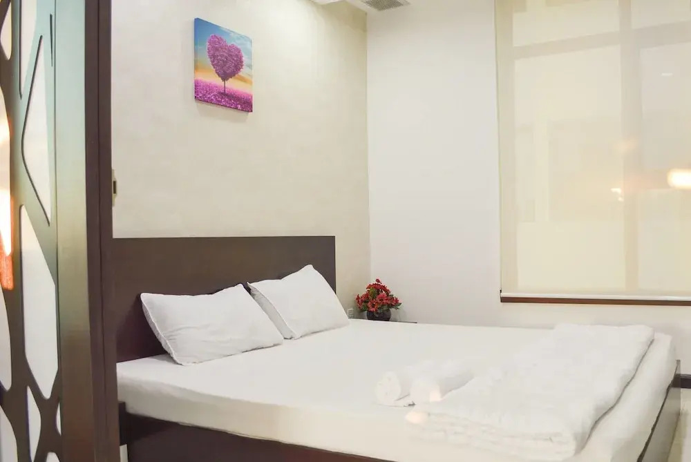 Maika Condotel