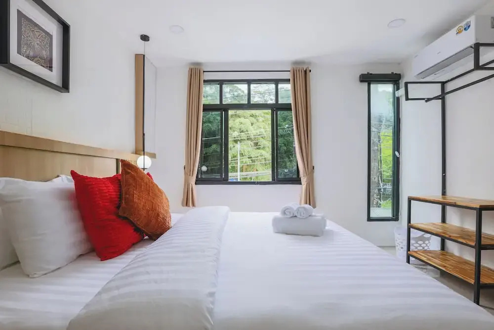 Wink Hill House 1 Patong Beach 4 Rooms