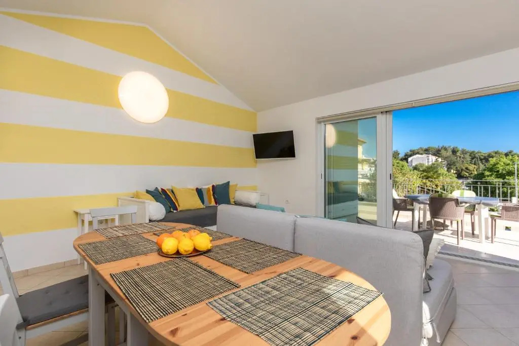 Apartment PORTAPISANA just 50m from the beach