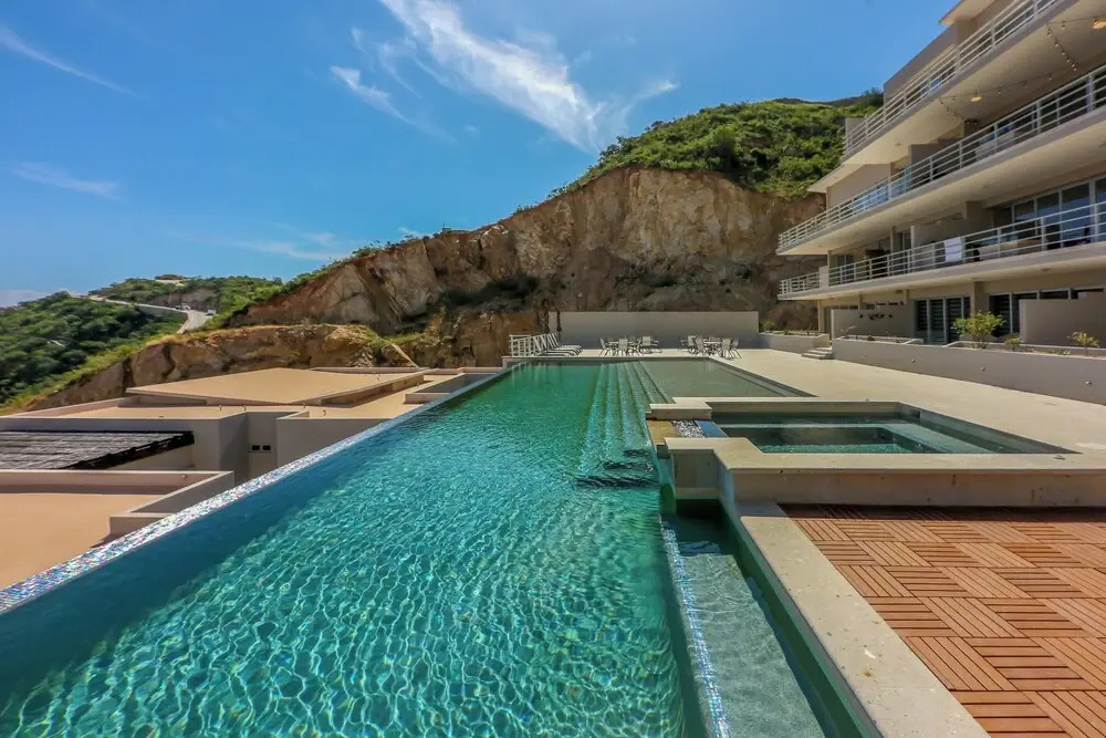 Luxe Mtn Top Retreat w/ Pool Access & Sea View