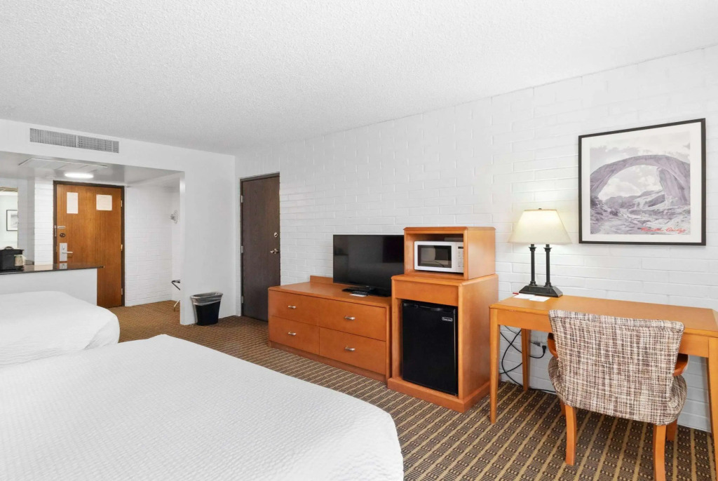 Ramada by Wyndham Richfield UT I-70