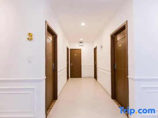 Phu Gia Hotel 99-101 Him Lam