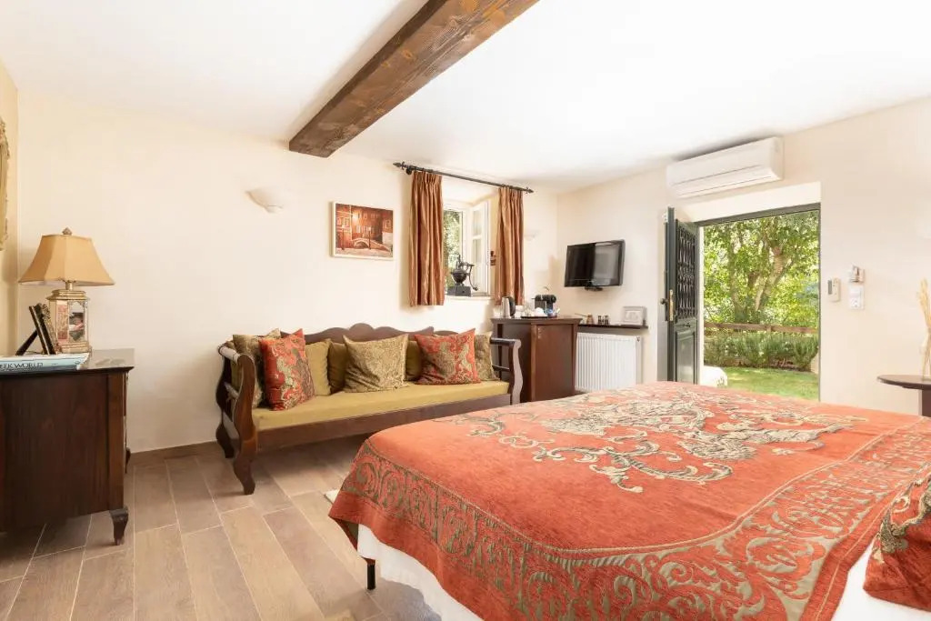 The Merchants House Corfu, Old Perithia