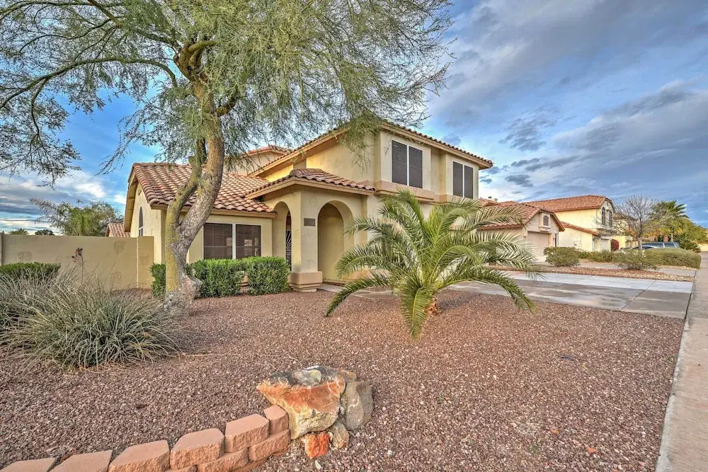 Hot Tub & Pool: Stunning Goodyear Home Near Lakes