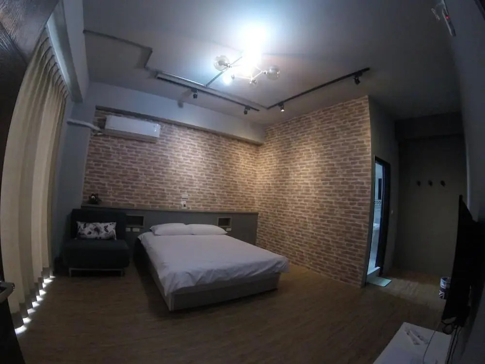 Dan Blue B&B