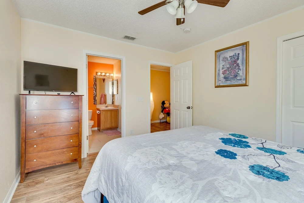 Florida Home: Resort Amenities, Near Disney World