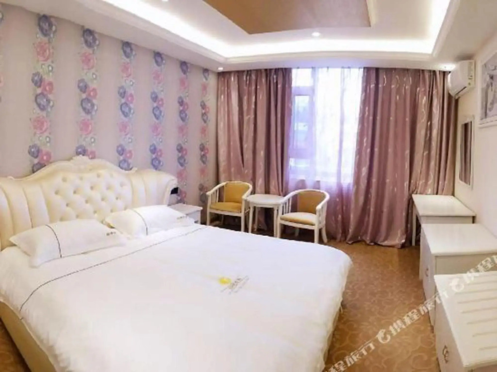 Zihong Hotel