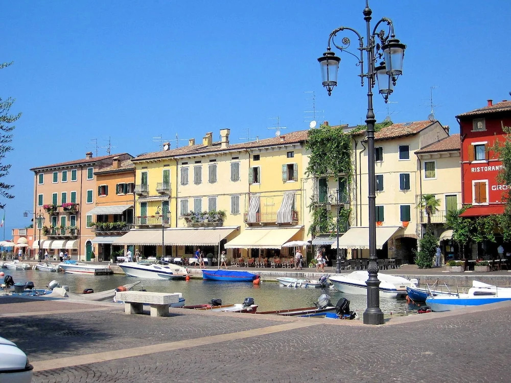 Bright Holiday Home in Lazise Italy With Swimming Pool