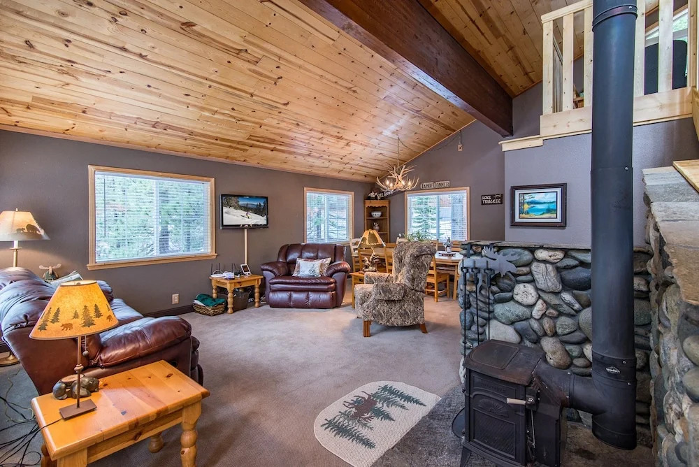 Tahoe Donner House by RedAwning