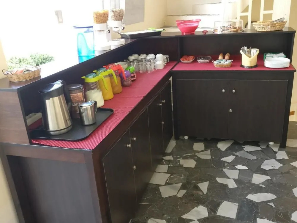 Sonia Hotel & Suites