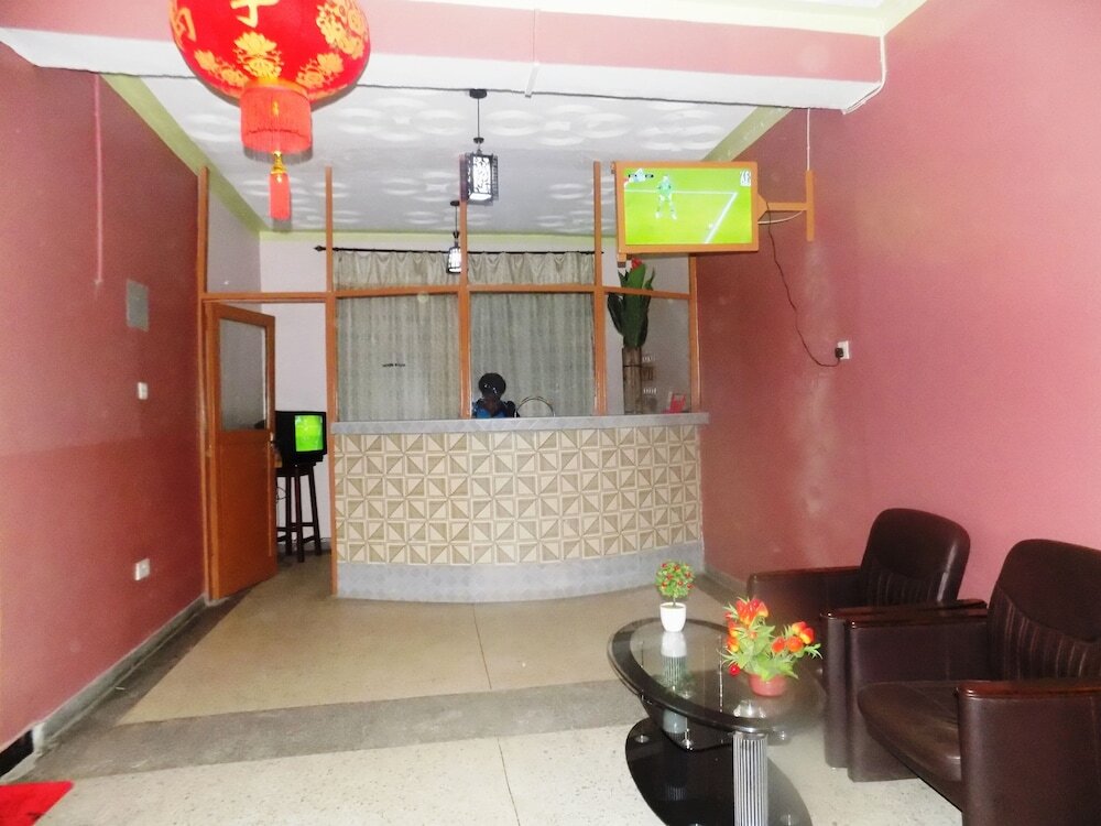 Hotel B Plus