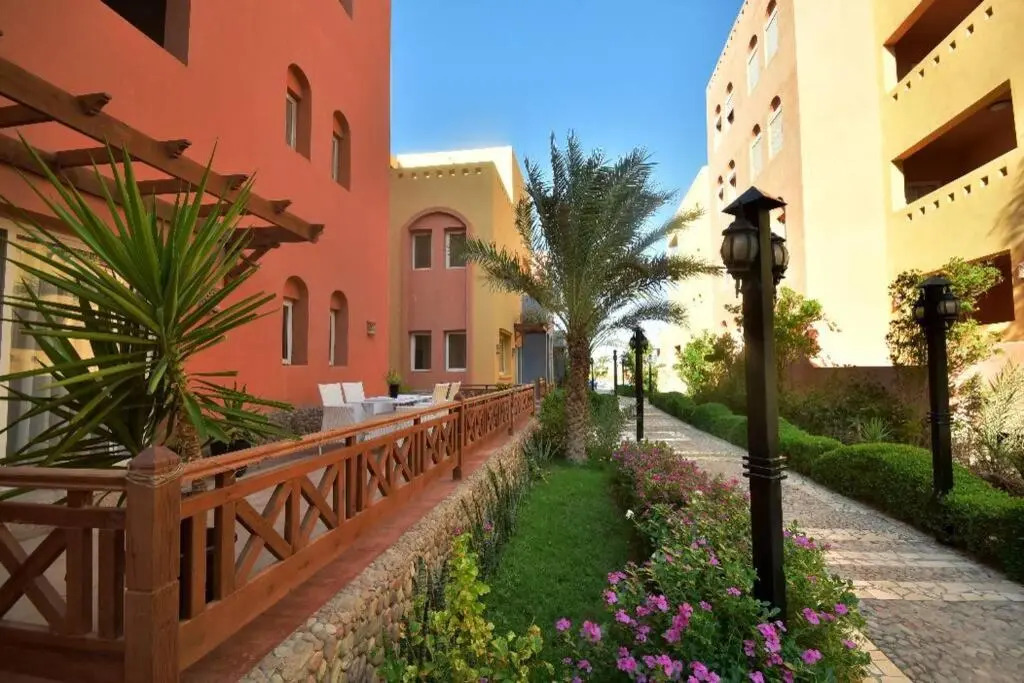 Al Dora Residence cozy apartments AP 3-5-1