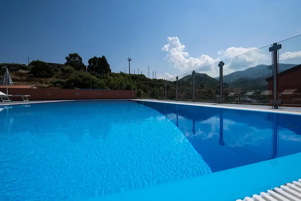 "Il Segreto" Vista Panoramica sulle Isole Eolie con Piscina, palestra e WiFi
