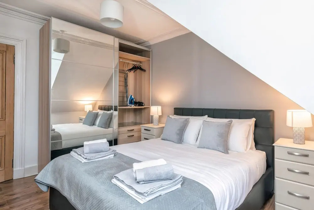 Highland Holburn Apartment