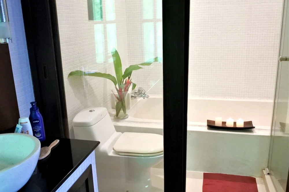 House With 3 Bedrooms in Rawai, With Private Pool, Enclosed Garden and