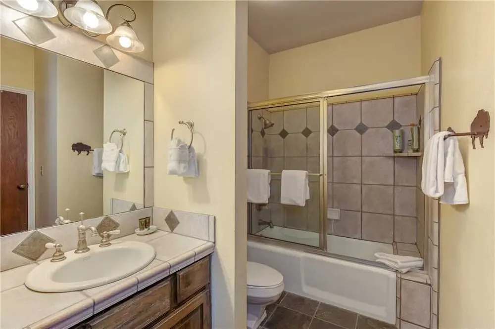 Aspenwood #1370 4 Bedroom Townhouse