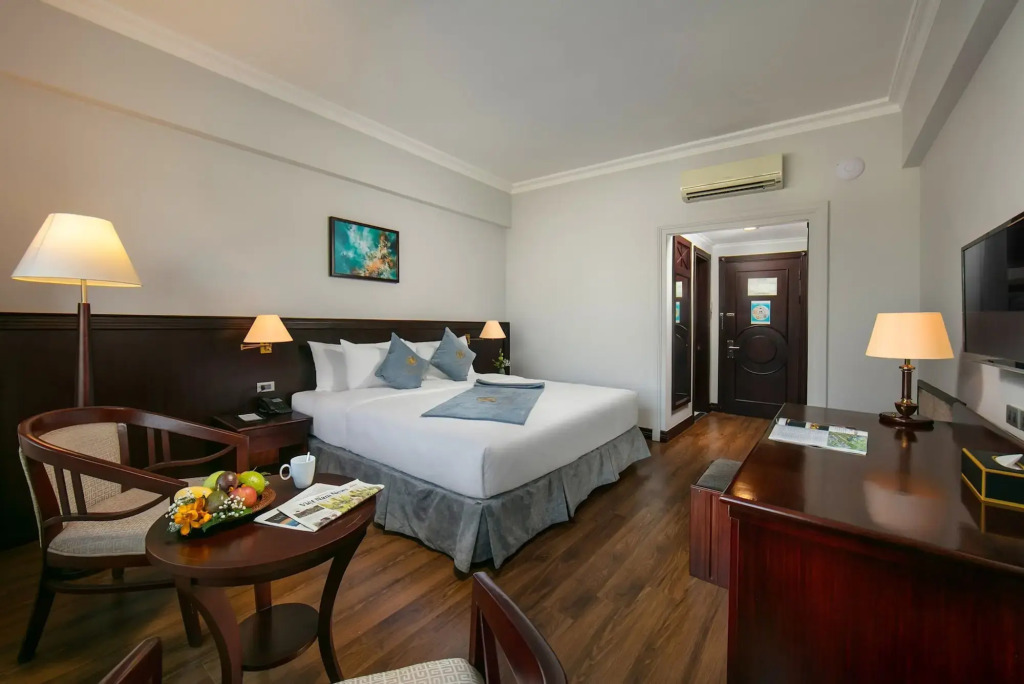 The Tray Hotel Hai Phong