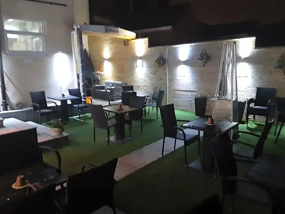 THE NEW Accommodation FREE complimentary breakfast and parking