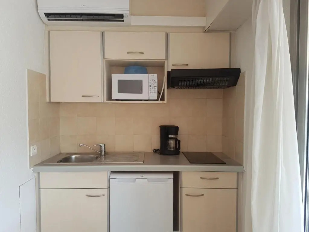 Appartement Saint-Raphaël, 1 pièce, 2 personnes - FR-1-466A-16