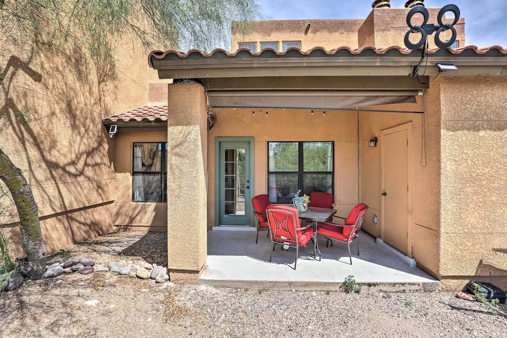 Gorgeous Tucson Getaway w/ Furnished Patio!
