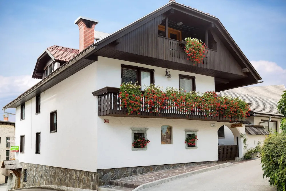 Apartments Dolar