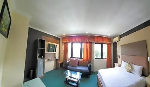 Grand Kartika Hotel