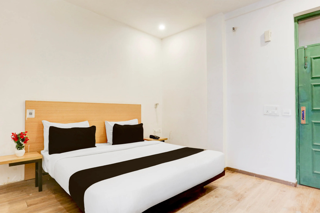 OYO Townhouse 76608 Vero
